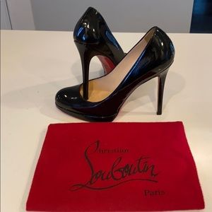 Christian Louboutin Size 37 Black Patent Heels